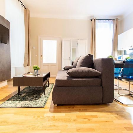 Apartment Lindengasse เวียนนา ภายนอก รูปภาพ