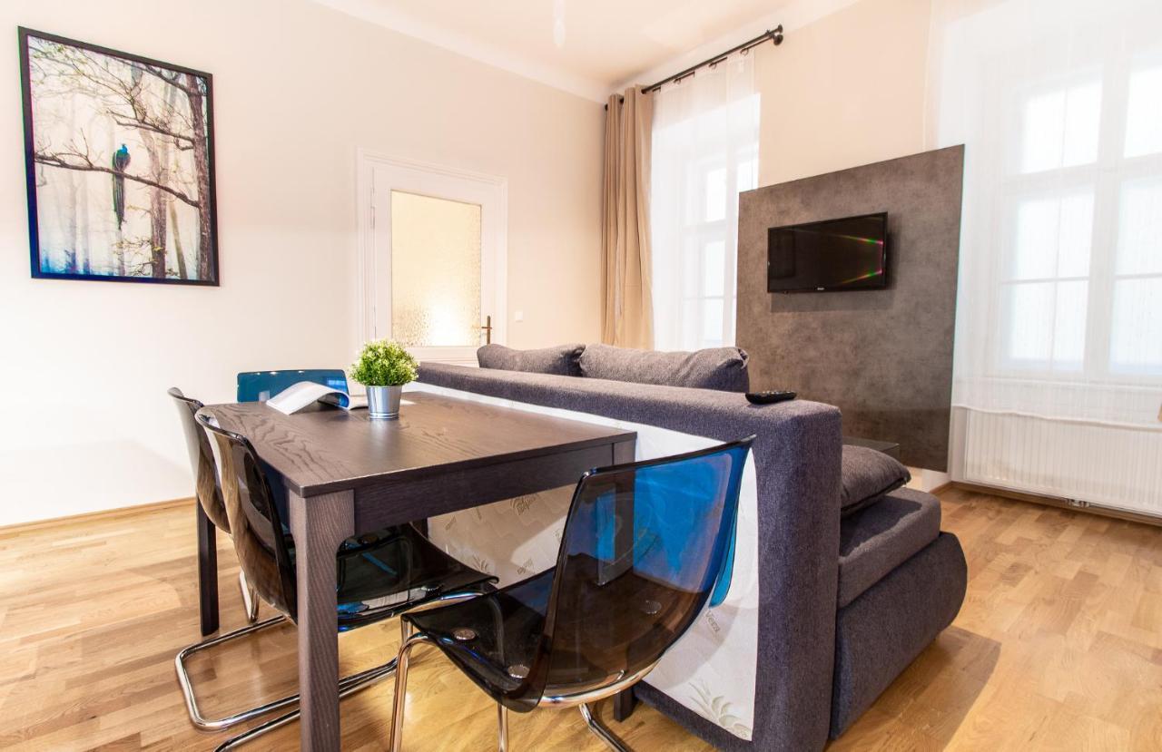 Apartment Lindengasse เวียนนา ภายนอก รูปภาพ