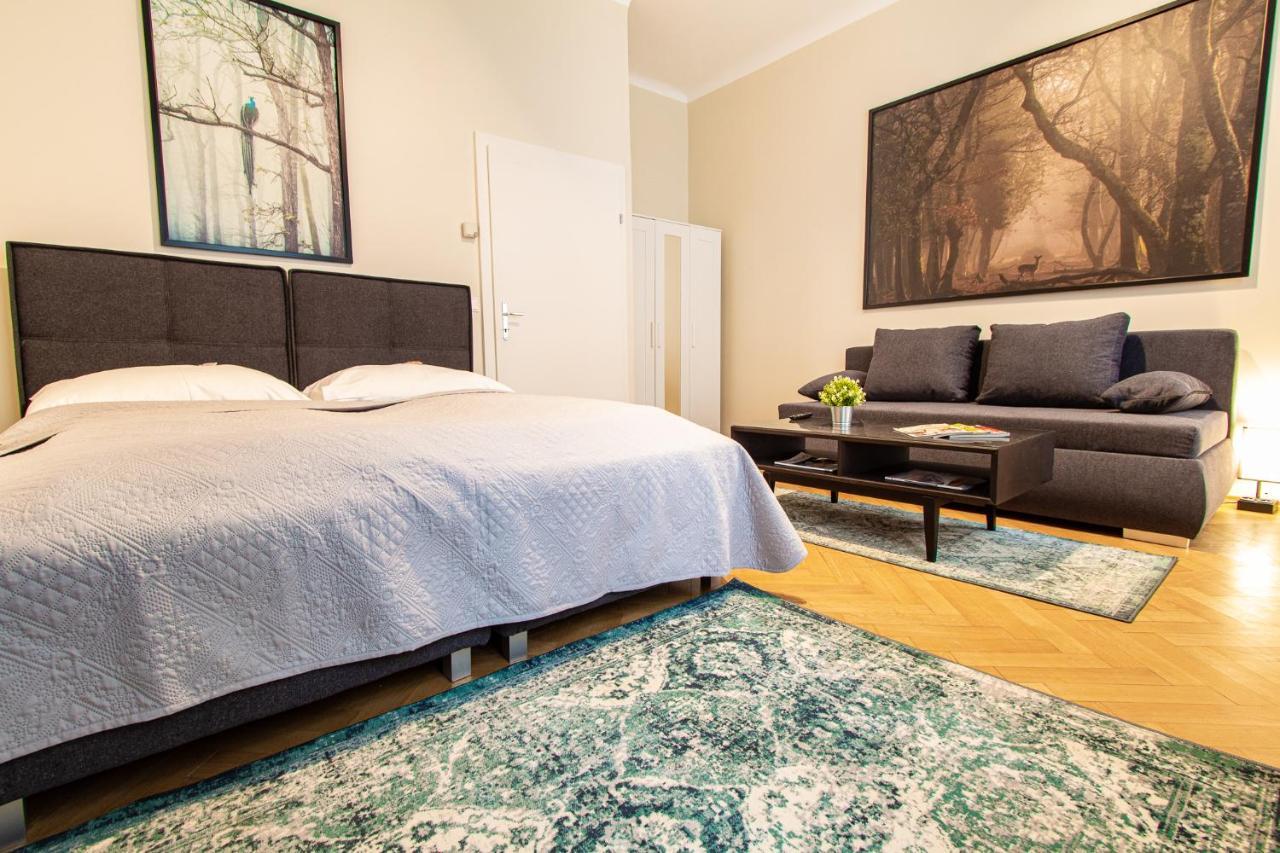Apartment Lindengasse เวียนนา ภายนอก รูปภาพ